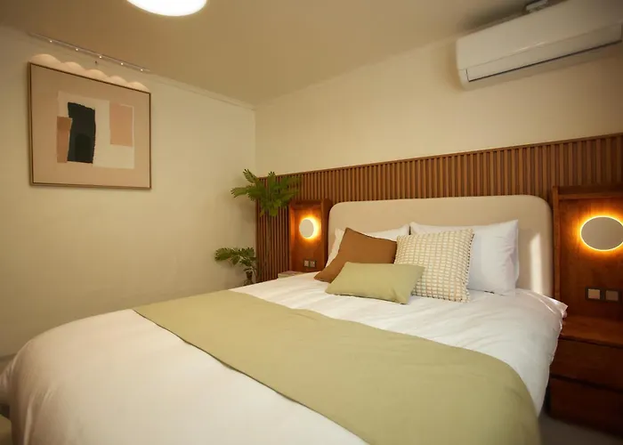 Suajae 2room,3bed ,3mins Hapjeong 1f *