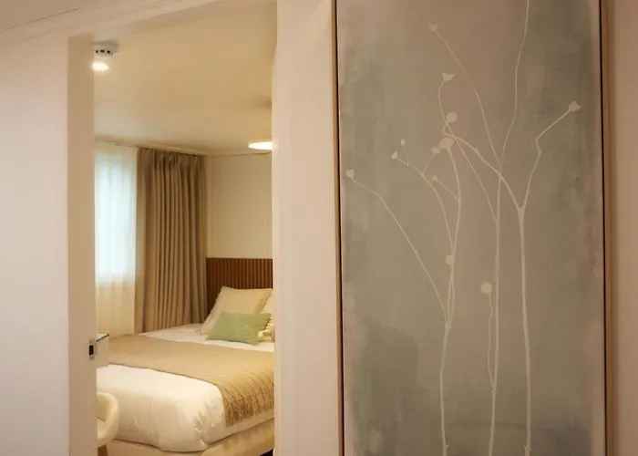 Suajae 2room,3bed ,3mins Hapjeong 1f